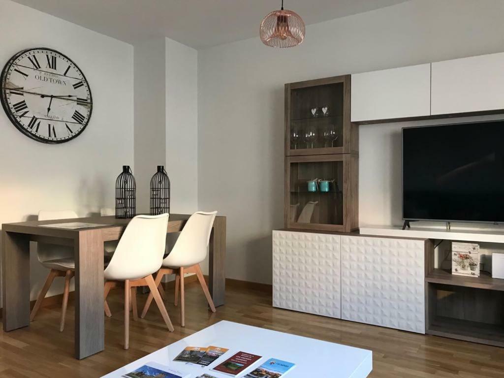 Alojamiento La Rosaleda Ponferrada Extérieur photo
